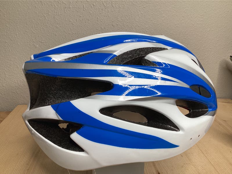 54cm-62cm Bike Helmet (Used) White & Blue | SidelineSwap | Buy and Sell on  SidelineSwap