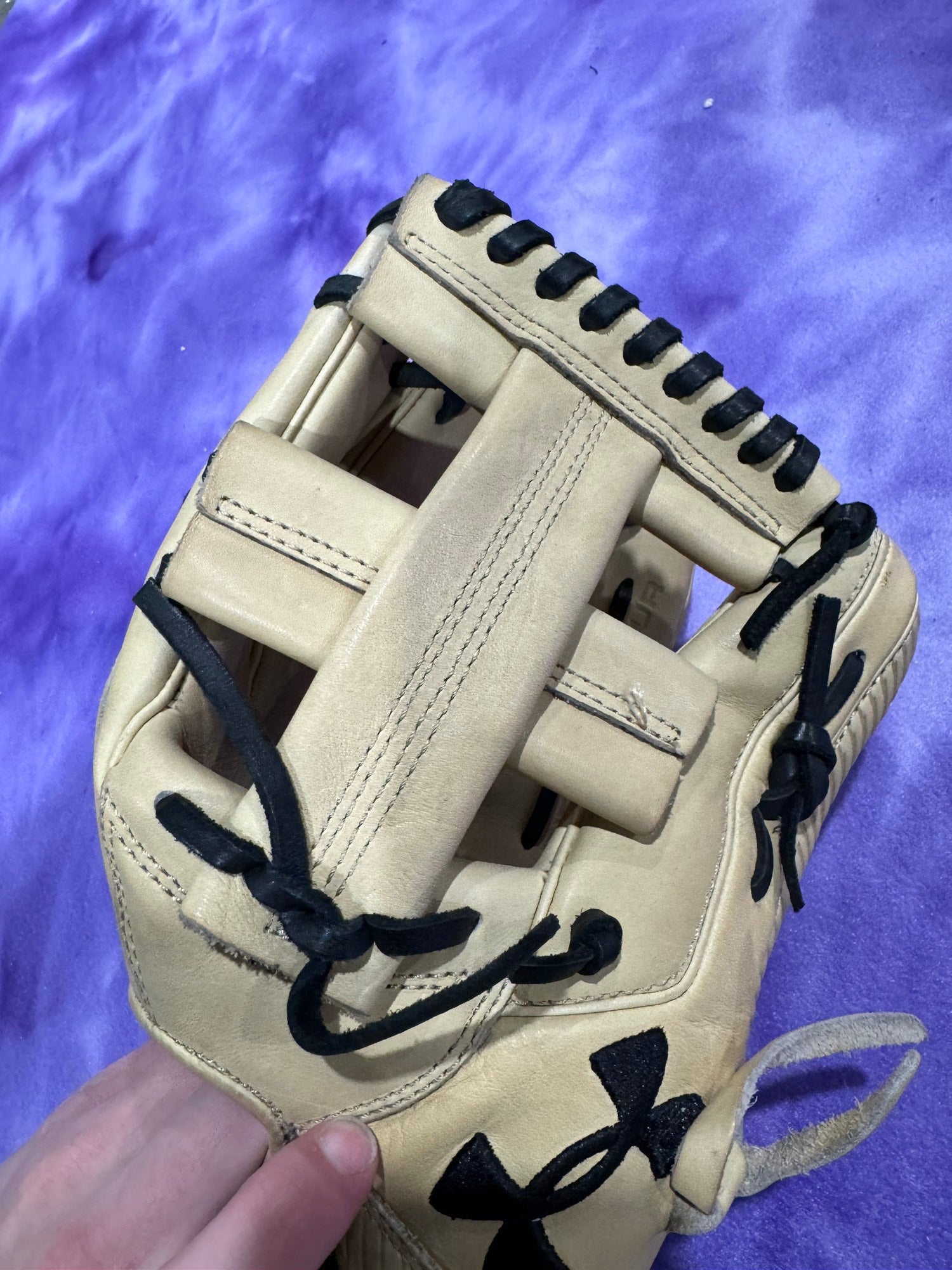 Braun Under Armour Flawless Right Hand Throw Infield Baseball Handschuh 11,75"... - Bild 4 von 9