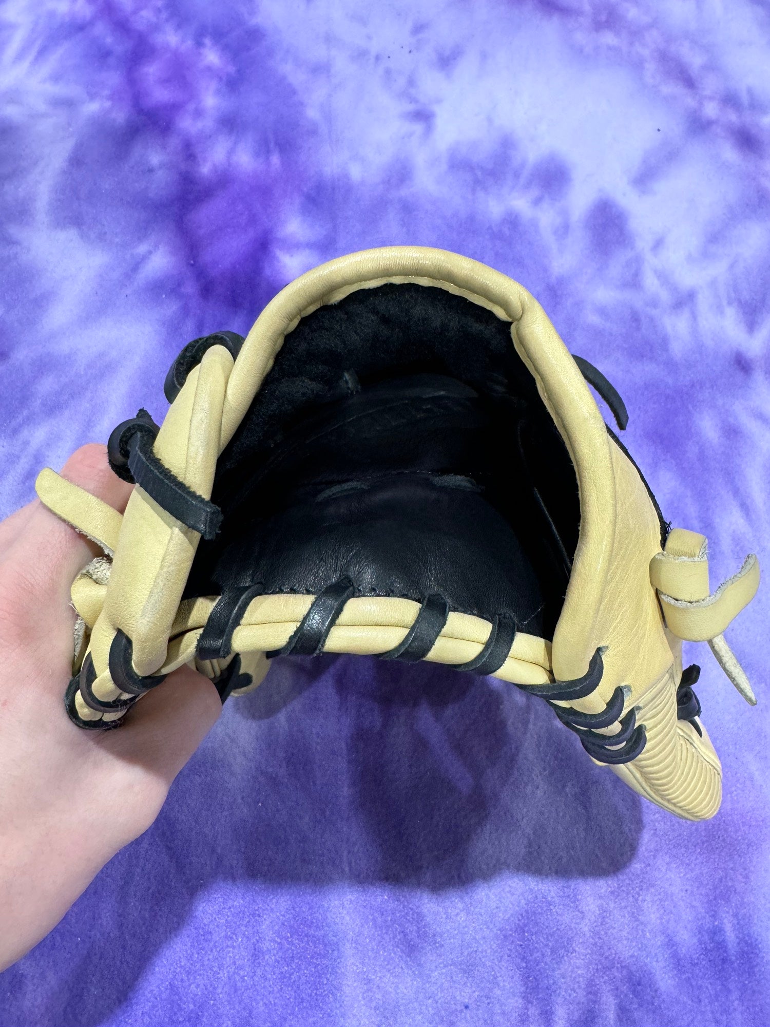 Braun Under Armour Flawless Right Hand Throw Infield Baseball Handschuh 11,75"... - Bild 9 von 9