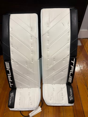 Ice hockey goalie pads