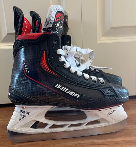 Bauer Size 5 fit 2 Vapor 3X Pro Hockey Skates - Byonic Blades & Speedplate 2.0 Insoles