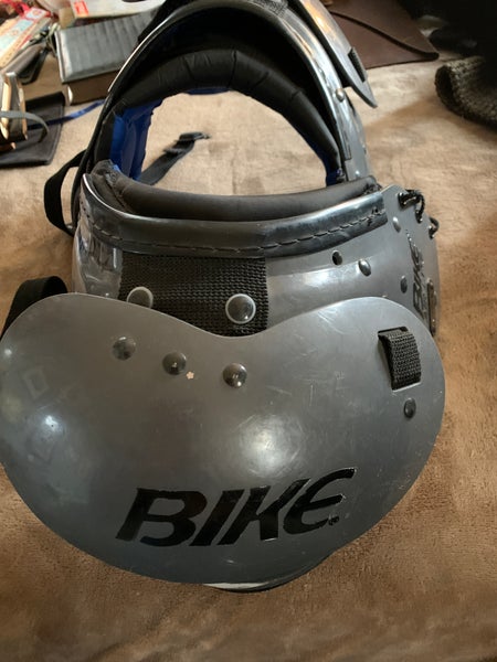Small Youth Laser 1000 Shoulder Pads (Used)