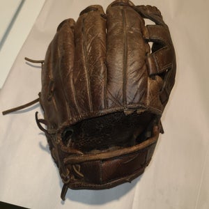 Infield vintage Right Hand Throw Baseball Glove 11.5" (Used)