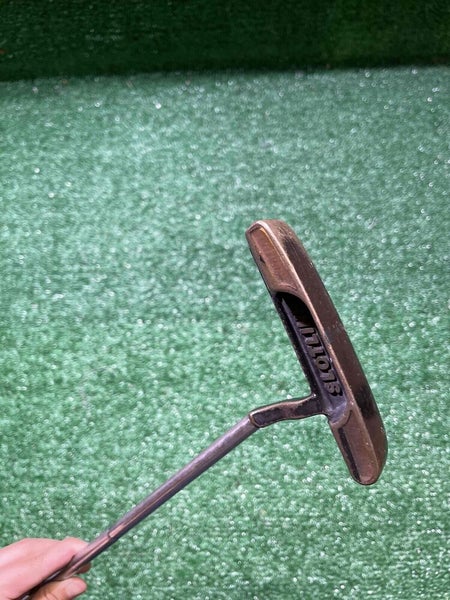 Slotline 34.25" Right handed Putter