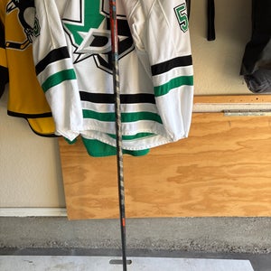 Intermediate Warrior Covert QRE10 Left Hand Hockey Stick W03 Pro Stock (Used)