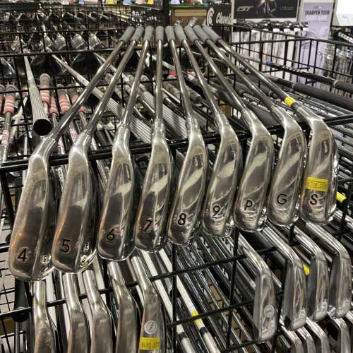 Used Thomas Golf AT 510 Irons Set 4-PW+GW+SW Regular Flex Graphite MRH