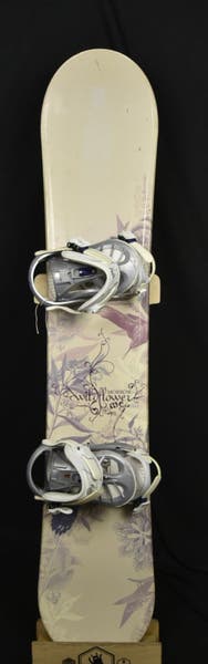 MORROW WILDFLOWER SNOWBOARD SIZE 144 CM WITH K2 MEDIUM BINDINGS