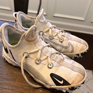 White Men's Youth Size M 3.5 (W 4.5) Nike Huarache (Used)