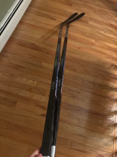 New Senior CCM Right Handed P29 (New) RibCor Trigger 9 Pro Hockey Stick