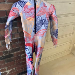 Unisex Medium Arctica (Used) FIS Legal