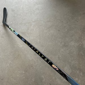 75 Flex P29 Senior True Right Handed (New) catalyst 9x3 Hockey Stick