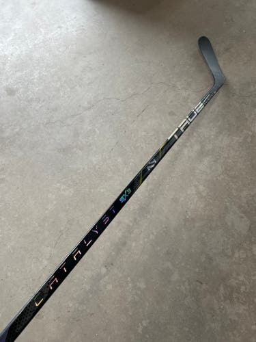 75 Flex P90T NCAA Senior True Left Hand (New) catalyst 9x3 Hockey Stick