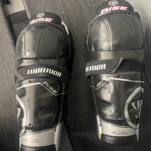 9” Warrior Rise YTH Shin Pads