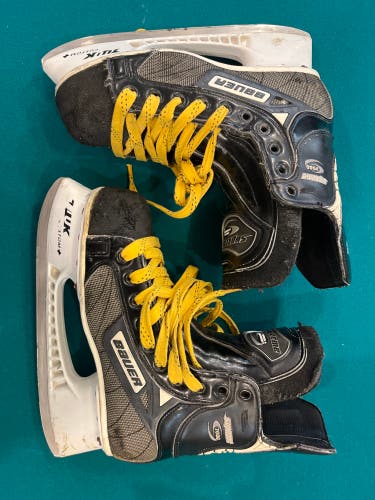 Bauer Supreme 7000 Hockey Skates Narrow Width 7 (Used)