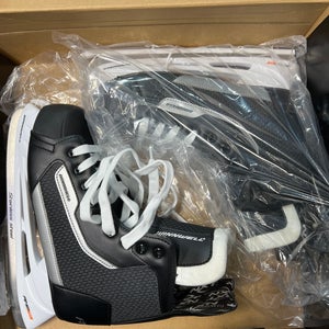 Winnwell Regular Width Size 12 (New) Amp 300 Hockey Skates