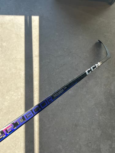 75 Flex P28 Senior CCM Right Handed Pro Stock (New) RibCor Trigger 7 Pro Hockey Stick
