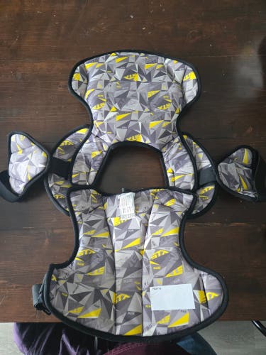 STX Stallion 200 full youth pad set
