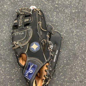 Spalding Right Hand Throw Infield Pro Heel Baseball Glove 12.5" (Used)