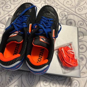 Joma Indoor Soccer/Futsal Shoes - size 8.5 US