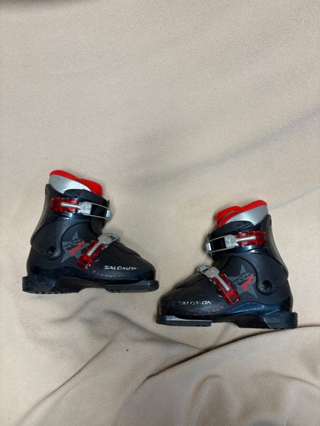 Kid's Salomon Ski Boots (Used)