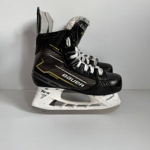 Used Bauer Supreme Matrix Hockey Skates Size 1.5 D
