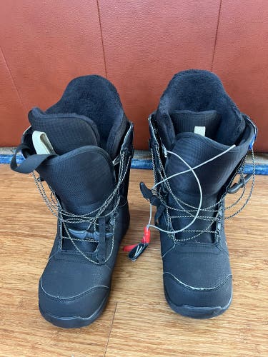 Size M 10.0 (W 11.0) Burton Moto (Used)