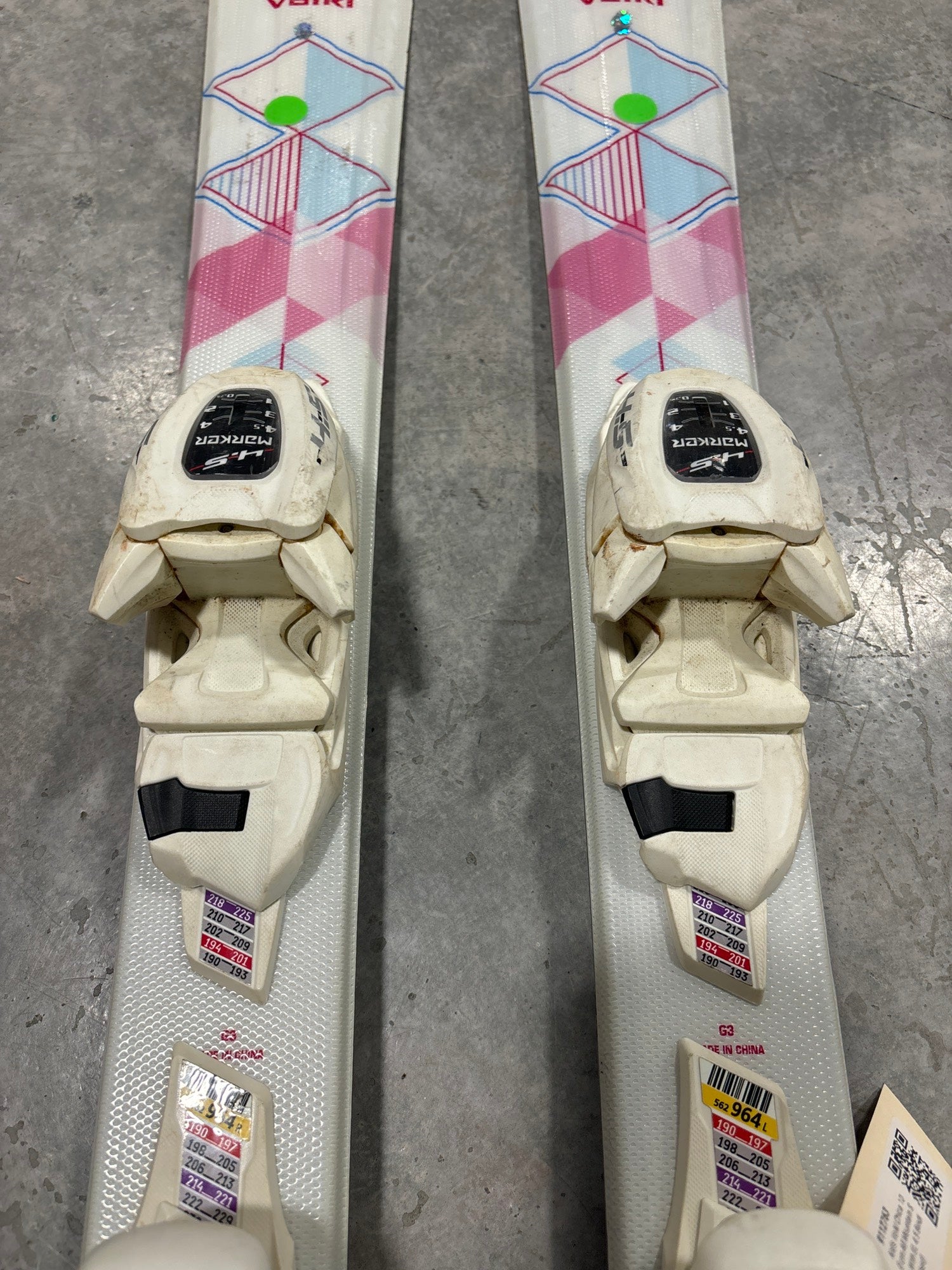 Volkl ジュニアスキー chica100｜ウィンタースポーツ 