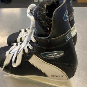 CCM Intruder Hockey Skates Size 3 (Used)
