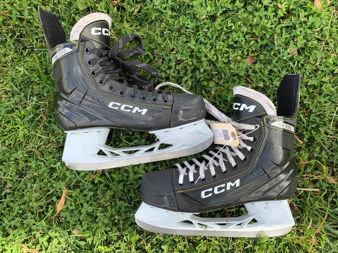 Senior CCM Tacks 550 Hockey Skates | Size 8