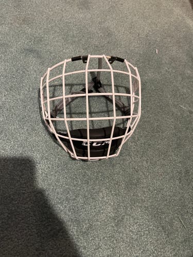 CCM Full Cage (Used) FM580, White, Size S