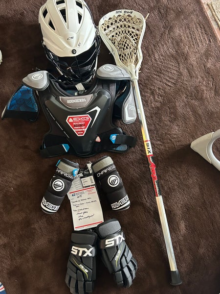 Youth lacrosse equipment. Full set up. Meets NOCSAE . Youth small/ medium