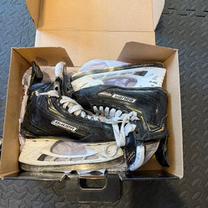 2020 Bauer Supreme 2S Pro Regular Width Size 4 (Used)