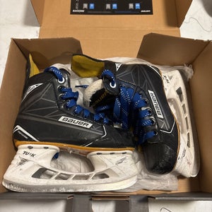 Bauer Supreme S160 Regular Width  Size 1.5 (Used)