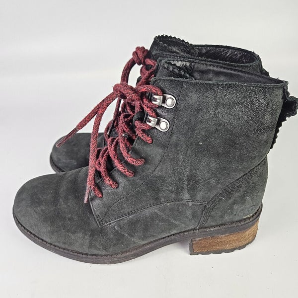 UGG Denhali Black Leather Hiker Winter Boots Womens Size 6 Waterproof Lined
