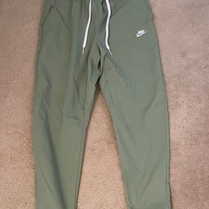 Nike Club Green Woven Tapered Leg Pant