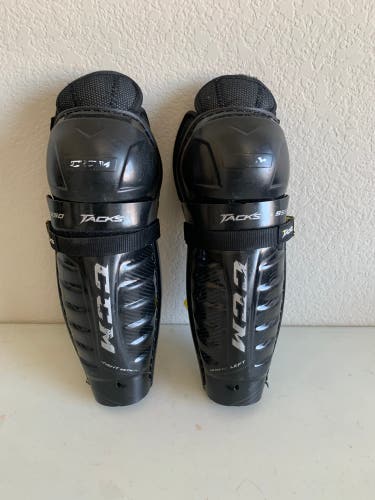 Youth CCM 11" (Used) Tacks 9550 Shin Pads