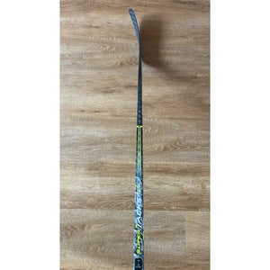 Intermediate CCM Right Handed Super Tacks Team P90TM Pro Stock (Used)