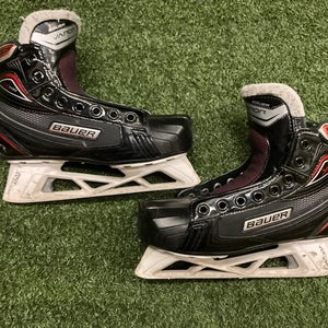 Junior Bauer Vapor X700 Hockey Goalie Skates | Size 4.5 EE