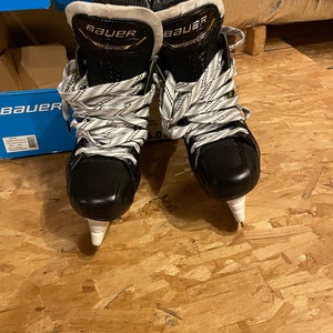Ice hockey Skates