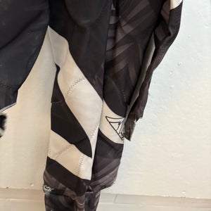 Men's Large SYNC (Used)