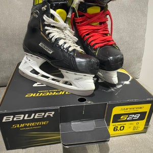 Bauer Supreme S29 Hockey Skates Regular Width 6 (Used)