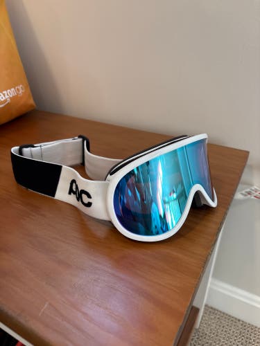 Unisex POC Retina Small (Used)