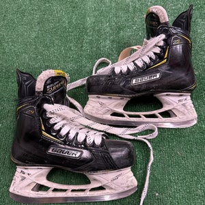 Bauer Supreme 2S Hockey Skates | Size 3