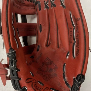 Rawlings Right Hand Throw Infield RSE17 Baseball Glove 12.5" (Used)