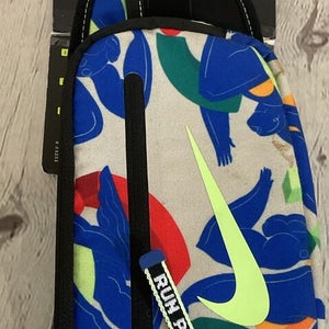 Nike Adult 2.0 Air Waist Pack Stabalized Bounce Reduction Adjustible Waist Belt