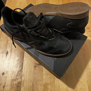 Kids 2 1/5 Adidas Indoor Soccer Shoes (Used)