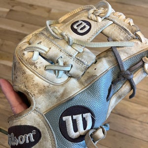 Infield 11.25" (Used) A2000 Baseball Glove