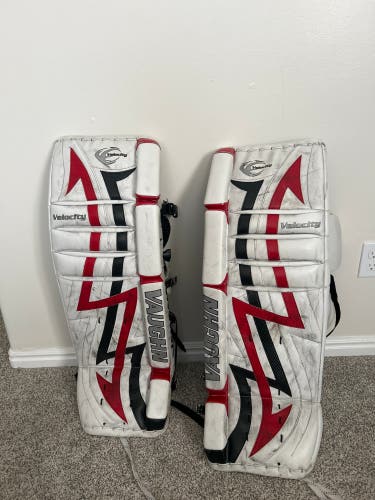 32" Vaughn Velocity 7400 (Used)