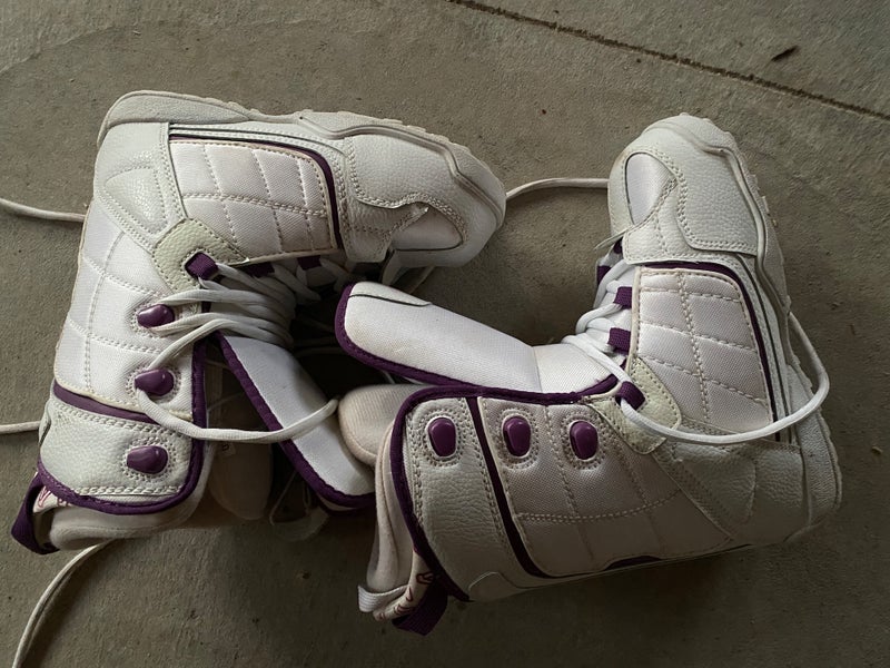 Women’s Avalanche Snowboard boots