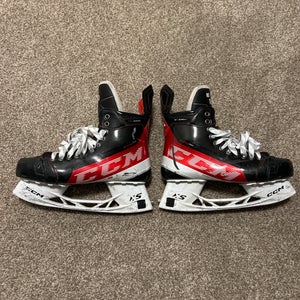 CCM JetSpeed FT4 Pro Regular Width  Pro Stock 10 (Used)